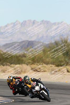 media/Nov-16-2025-Race Pace (Sun) [[8c5fa54630]]/Non Verified Riders (1st 20 Minutes)/2-Turn 10 (1010am)/